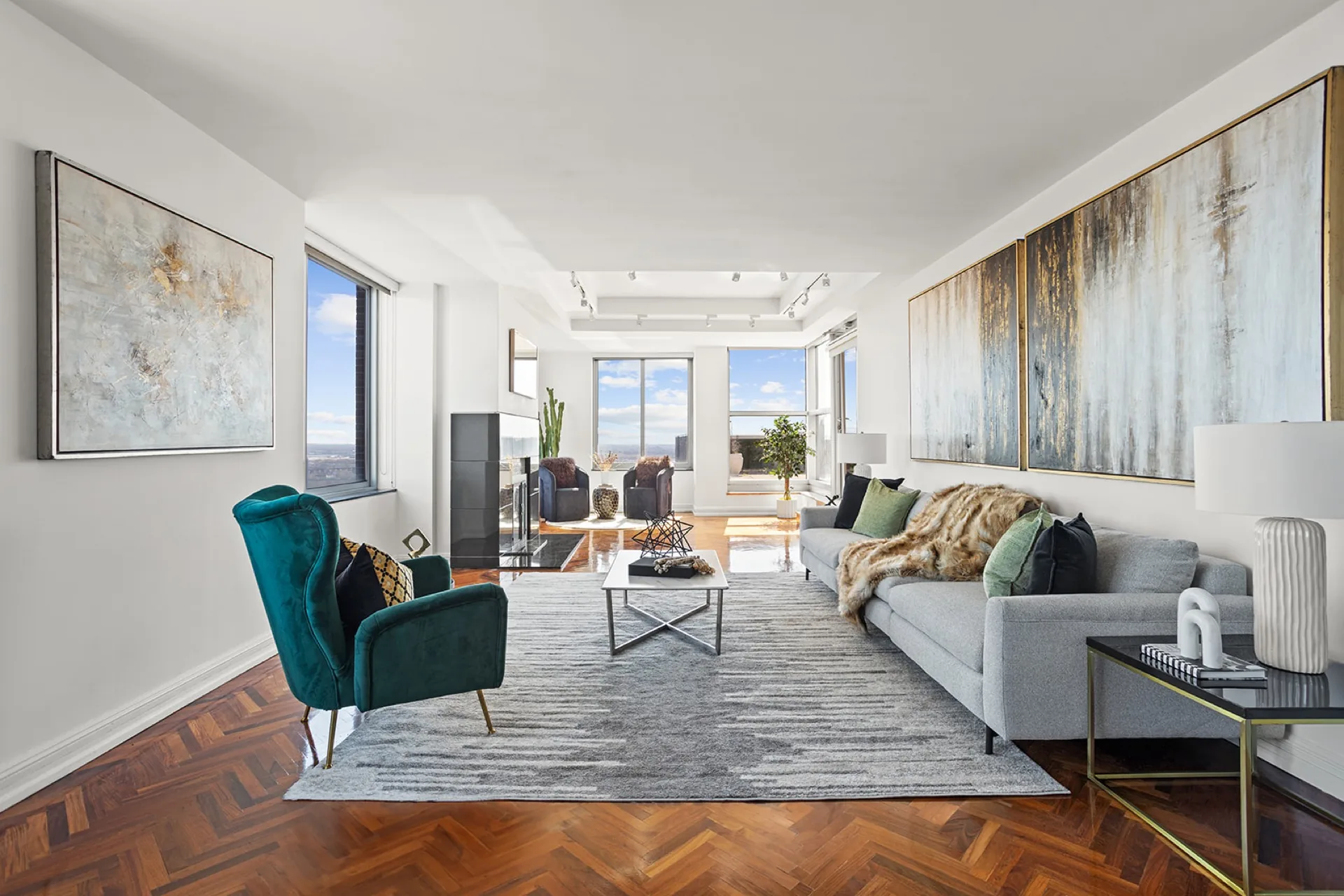 360 East 88th Street, PH2B