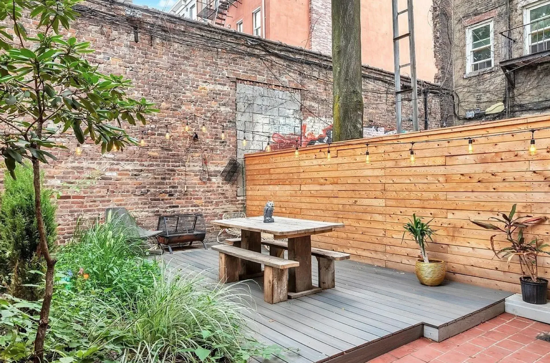 81 Freeman Street